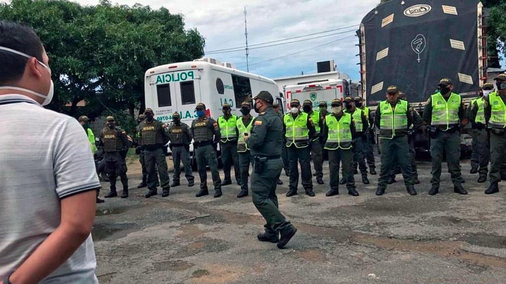 POLICÍA SE TOMÓ BARRIOS DE AGUACHICA