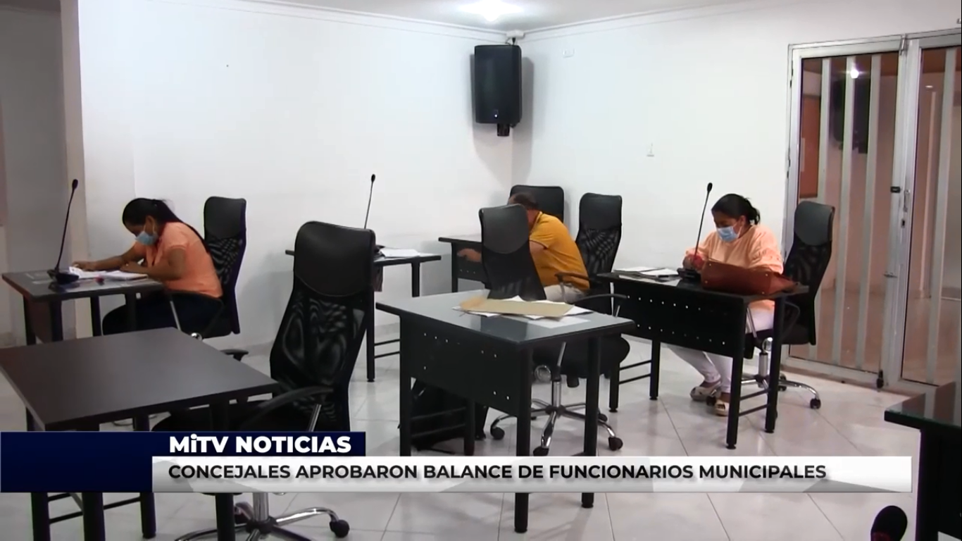 CONCEJALES APROBARON BALANCE DE FUNCIONARIOS MUNICIPALES