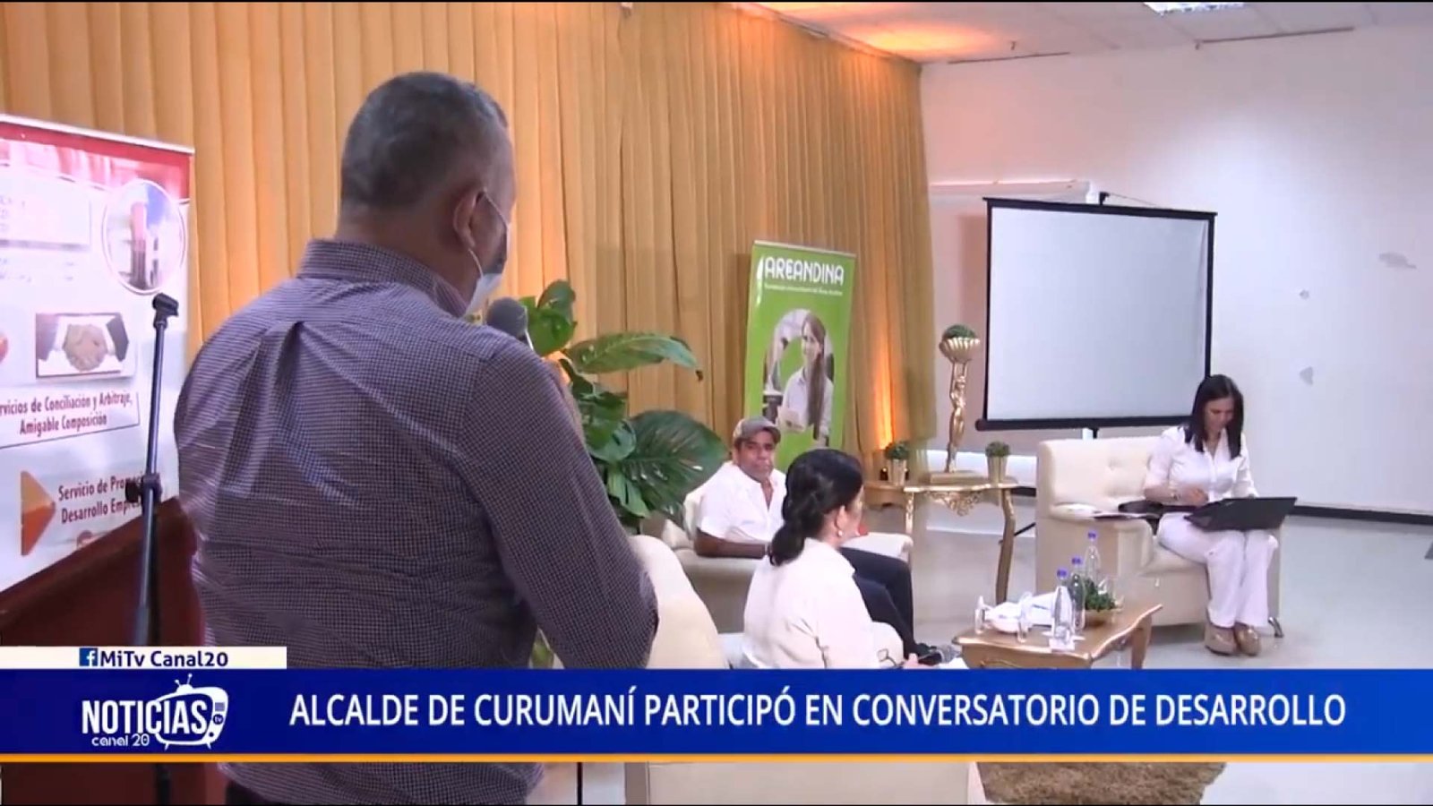ALCALDE DE CURUMANÍ PARTICIPÓ EN CONVERSATORIO DE DESARROLLO