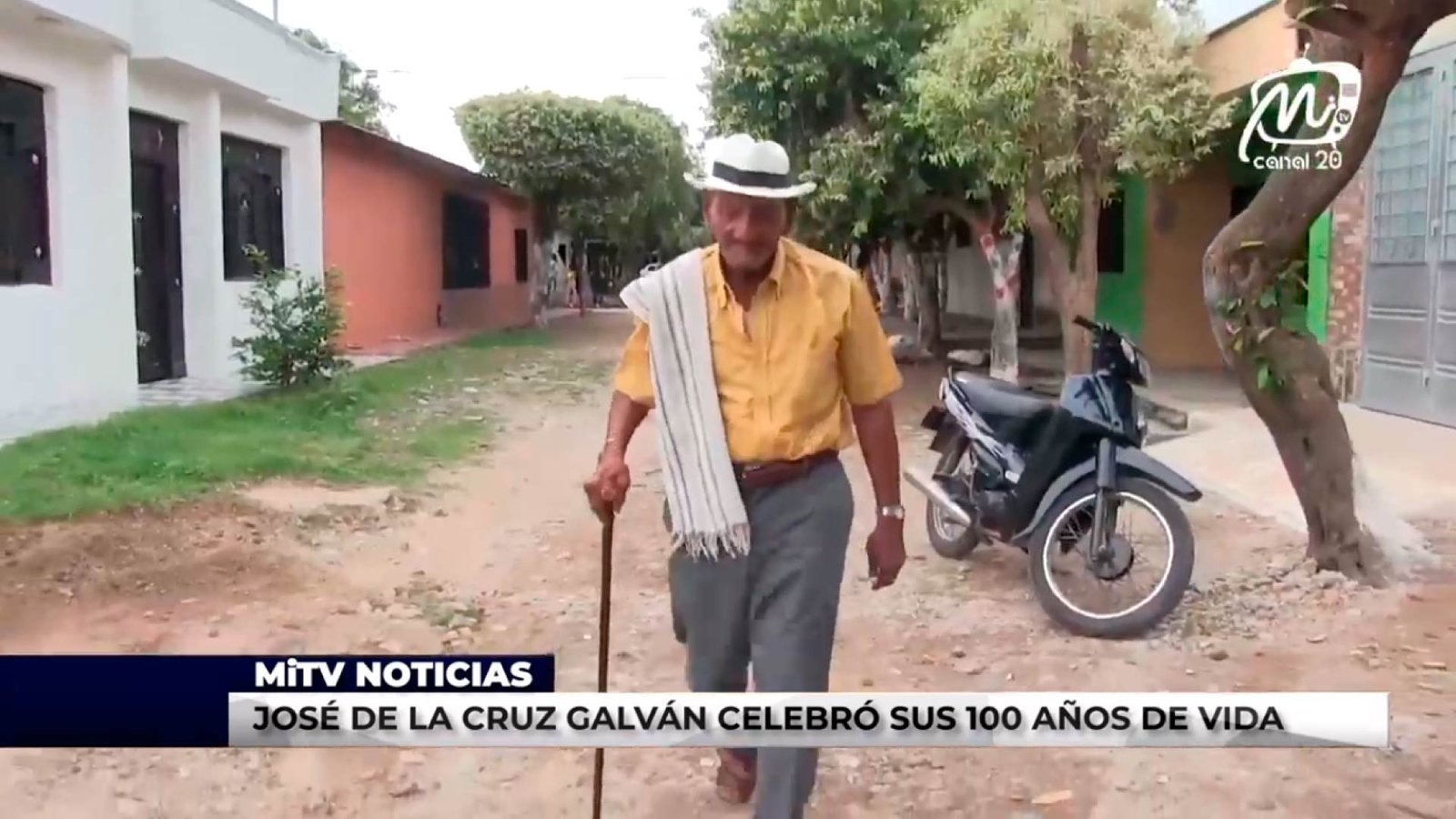 JOSÉ DE LA CRUZ GALVÁN CELEBRÓ SUS 100 AÑOS DE VIDA