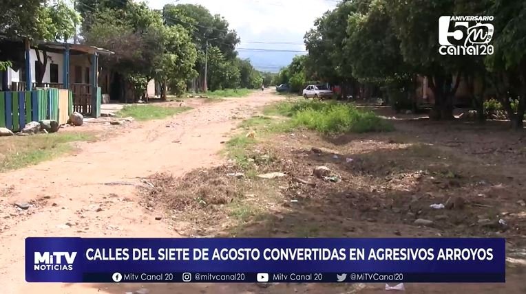 CALLES DEL SIETE DE AGOSTO CONVERTIDAS EN AGRESIVOS ARROYOS