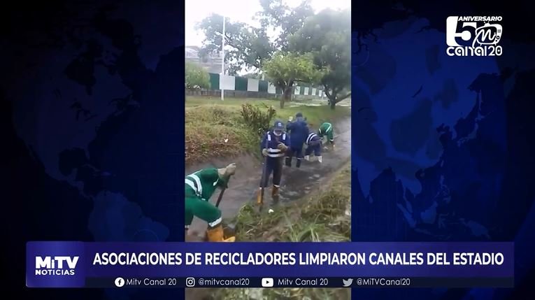ASOCIACIONES DE RECICLADORES LIMPIARON CANALES DEL ESTADIO