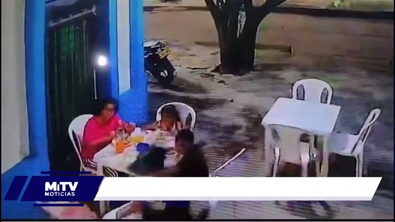 IMPACTANTE ASALTO A MANO ARMADA REGISTRADO EN LOCAL DE COMIDAS RÁPIDAS