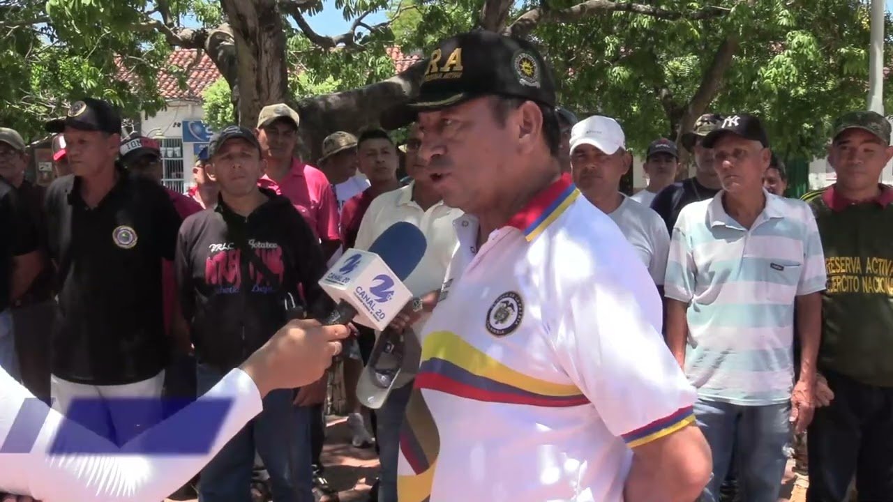 MILITARES EN RETIRO RINDEN HOMENAJE A VETERANOS